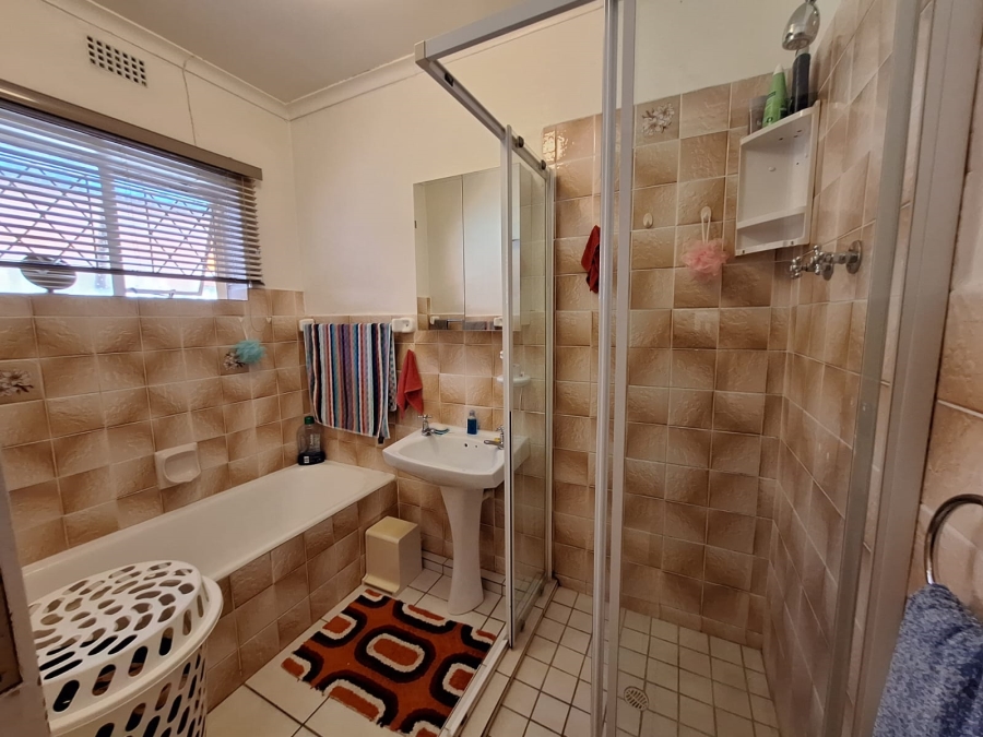 To Let 3 Bedroom Property for Rent in Fairways Western Cape
